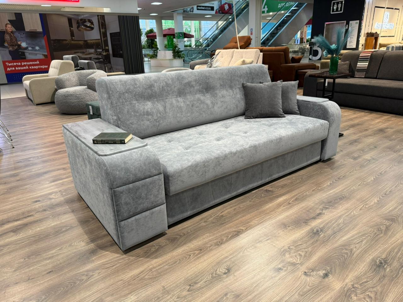 Прямой диван для досуга и ежедневного сна